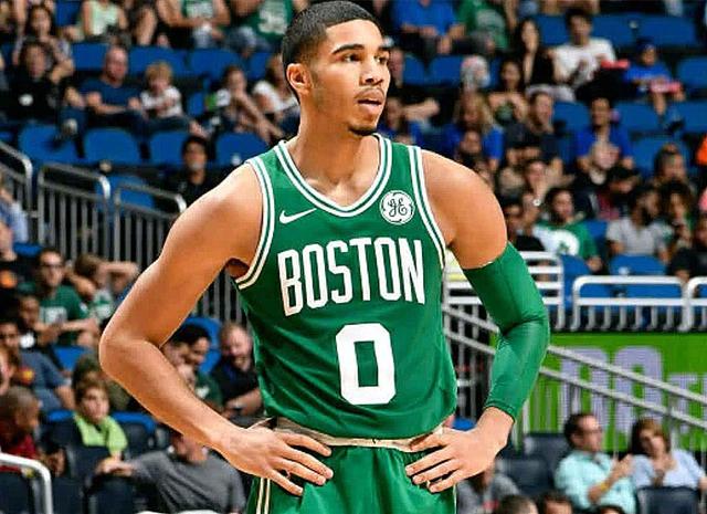 示了他的射 示了他的射