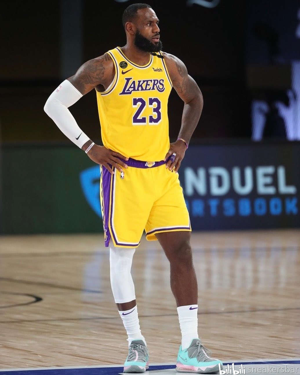 数级外溢 数级外溢